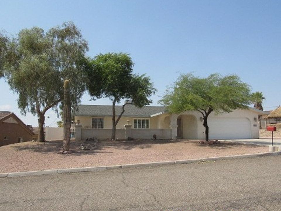 1st image of 3445 Newport Dr