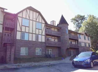 1017 Camelot Dr, Atlanta, GA 30349