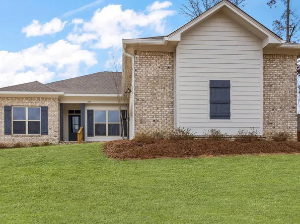 226 Copper Creek Dr, Clinton, MS 39056