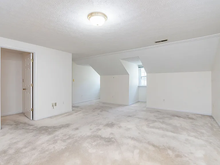 10 Waverley Grn — Photo 19