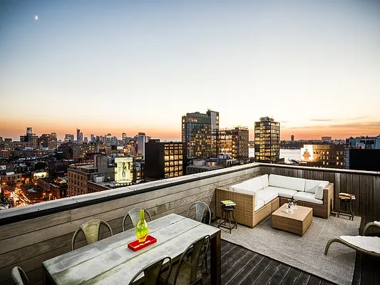 Rented by Sotheby's International Realty | media 29