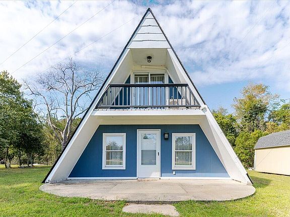 2nd image of 239 Pine Log Rd