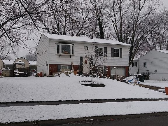 3rd image of 9986 Dunraven Dr