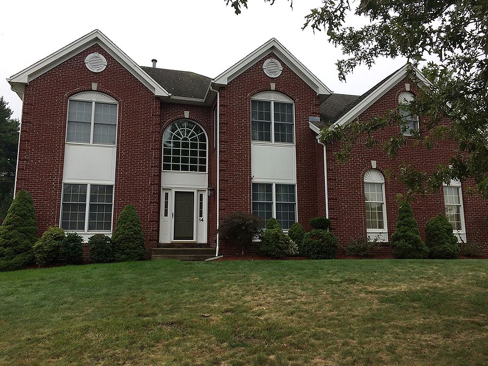 1st image of 14 Winthrop Dr