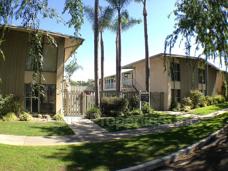 1 bed, 1.0 bath, 650 sqft, $1,995 — Photo 1
