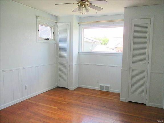 5th image of 114 Cottington Dr