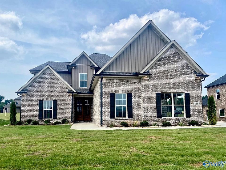 1st image of 221 Midland Dr