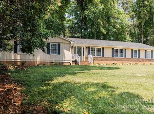 8217 Fairfield Forest Rd, Denver, NC 28037