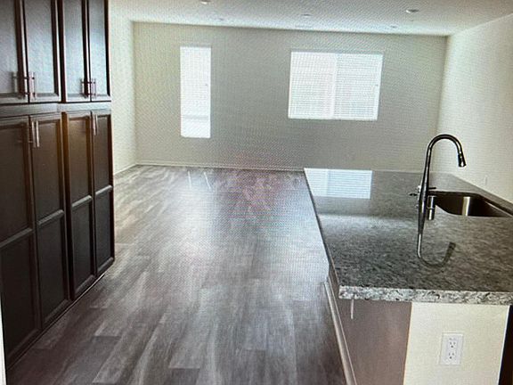 4th image of 20621 Desert Ash Ln