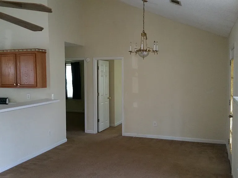 1187 Foxwood Dr — Photo 6