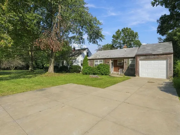19737 Gilmer St, South Bend, IN 46614