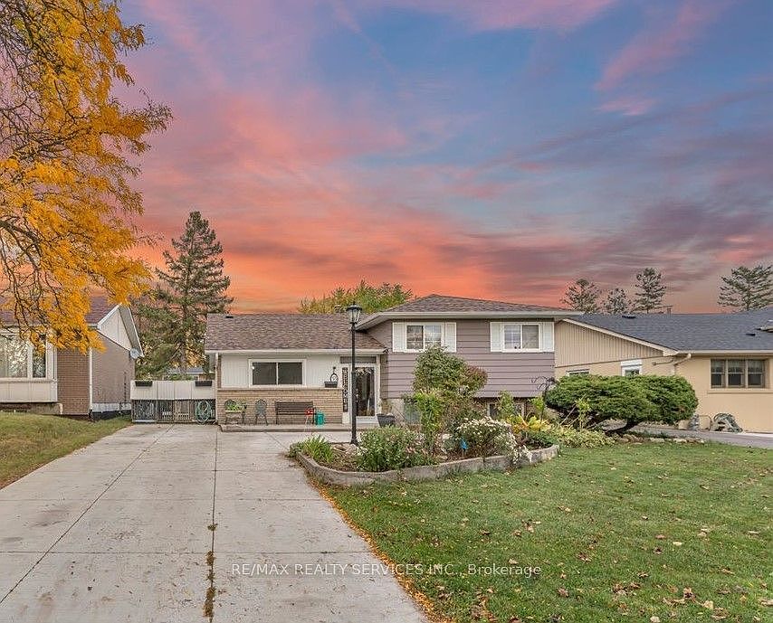 1st image of 53 Windermere Ct