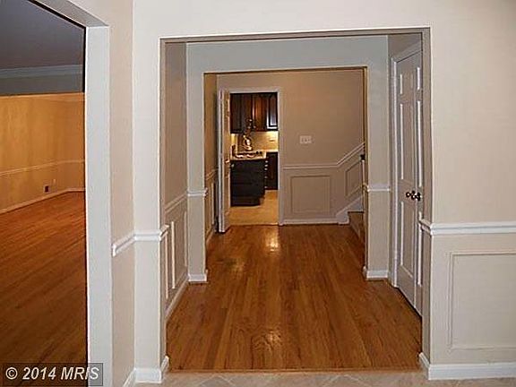 4th image of 8917 Lynnhurst Dr