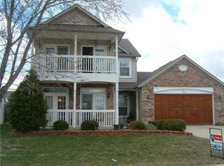 6726 Dorchester Dr, Zionsville, IN 46077