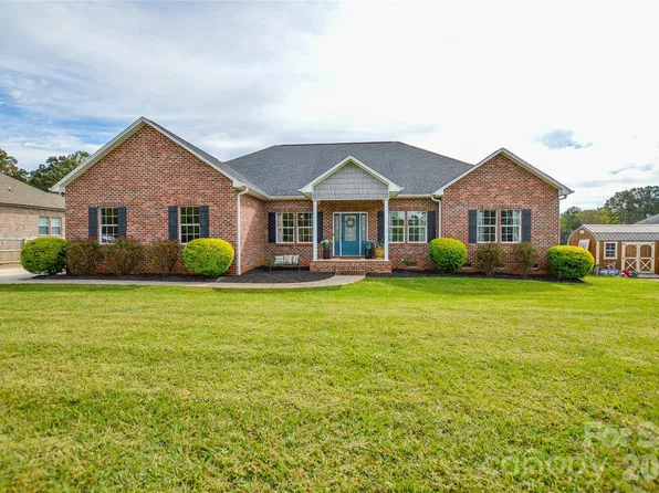2330 Fay Jones Rd #4, Denver, NC 28037