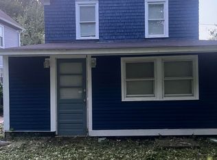 2 Valley St, Adams, MA 01220