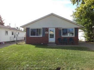 20136 Lakeworth St, Roseville, MI 48066