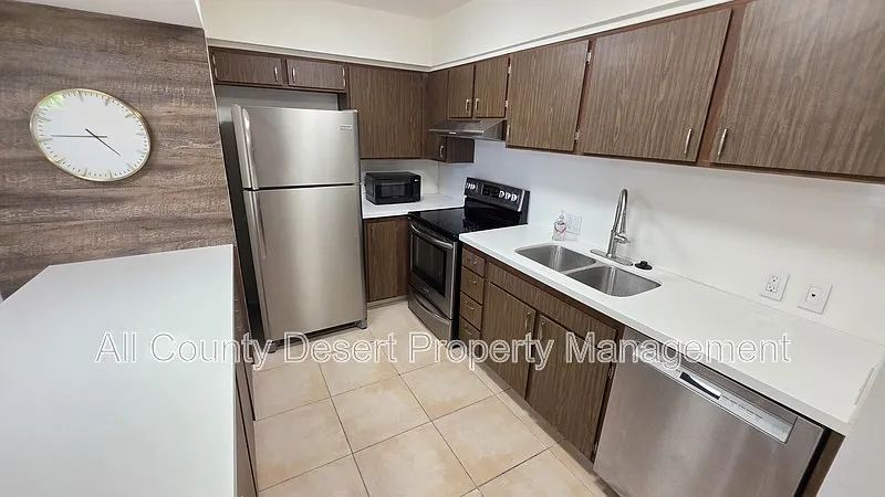 2 bed, 2.0 bath, 1244 sqft, $2,395 — Photo 4