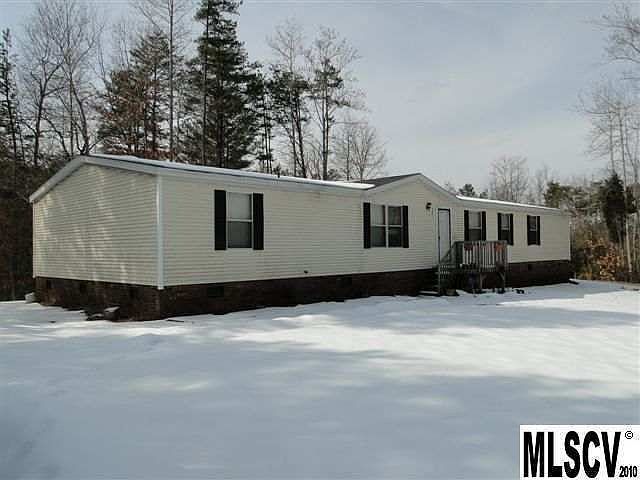 2nd image of 723 Cape Hickory Rd