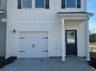 157 Village Green Dr NW, Adairsville, GA 30103