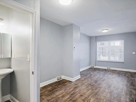 5th image of 1512 S Etting St