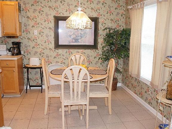 4th image of 3350 Club Villa Drive SE #303
