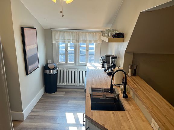 2nd image of 449 Richmond Ave #4
