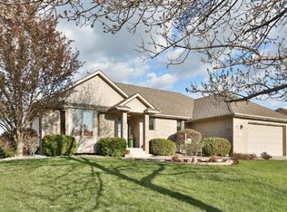 11352 Rosemill Ln, Champlin, MN 55316