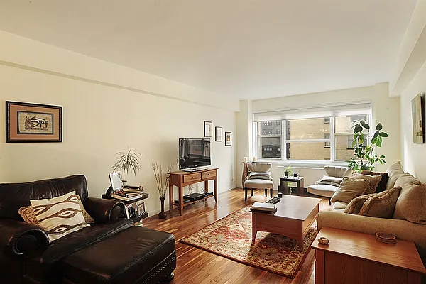 Sold by Corcoran | media 6