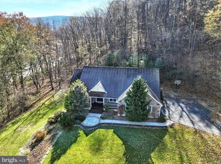 117 2nd St, Pottsville, PA 17901