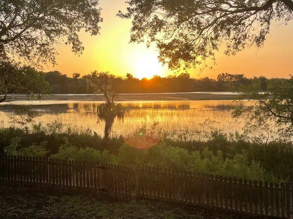 2933 Waters Edge Ct W, Beaufort, SC 29902