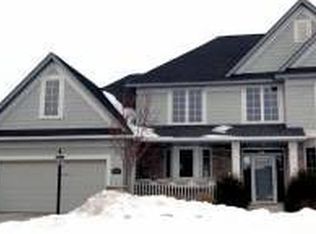 11485 Avery Dr, Inver Grove Heights, MN 55077