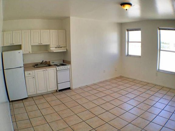 Kitchen/Living Room