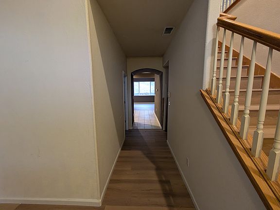 3rd image of 862 Mulberry Ct