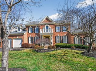 9722 Braided Mane Ct, Fairfax Station, VA 22039