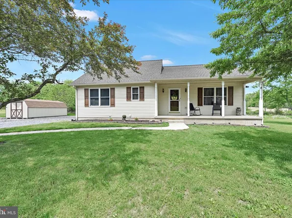 754 W Market St, Orwigsburg, PA 17961