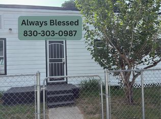 224 NW 2nd St #3, Premont, TX 78375