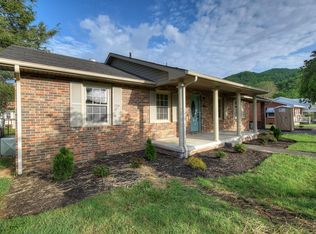 206 Willow St, Roan Mountain, TN 37687