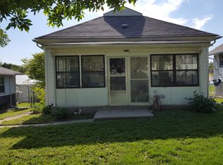 1315 F St, Fairbury, NE 68352