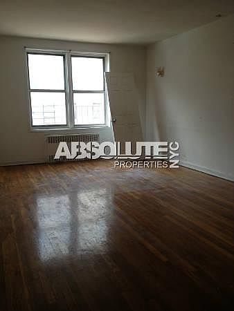 2nd image of 960 Sheridan Ave APT 3G