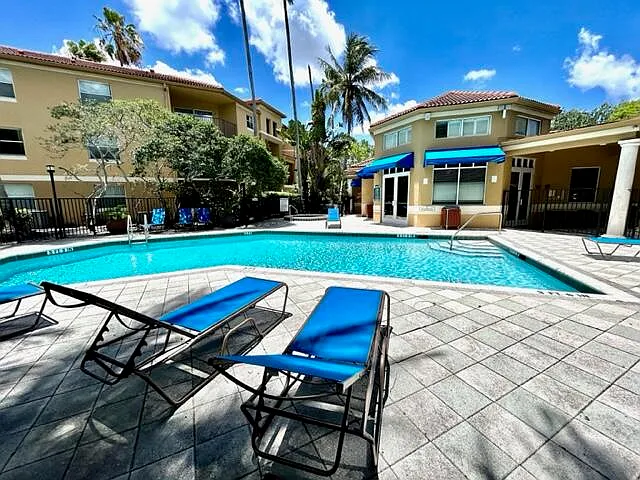 741 N Pine Island Rd #303 — Photo 21
