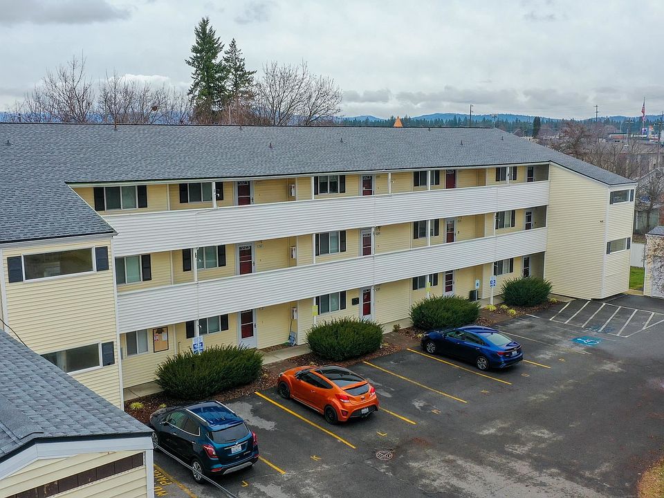 1st image of 222 N Hutchinson Rd