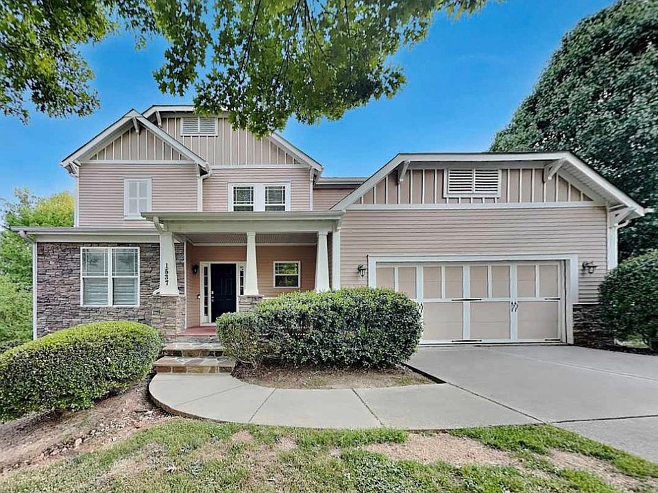 1st image of 1558 Boulder Walk Dr SE