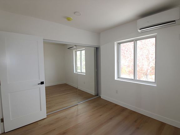 2nd image of 9007-11 Ramsgate Ave #9013