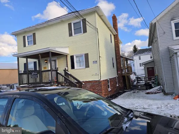 8 Hill St, Frostburg, MD 21532