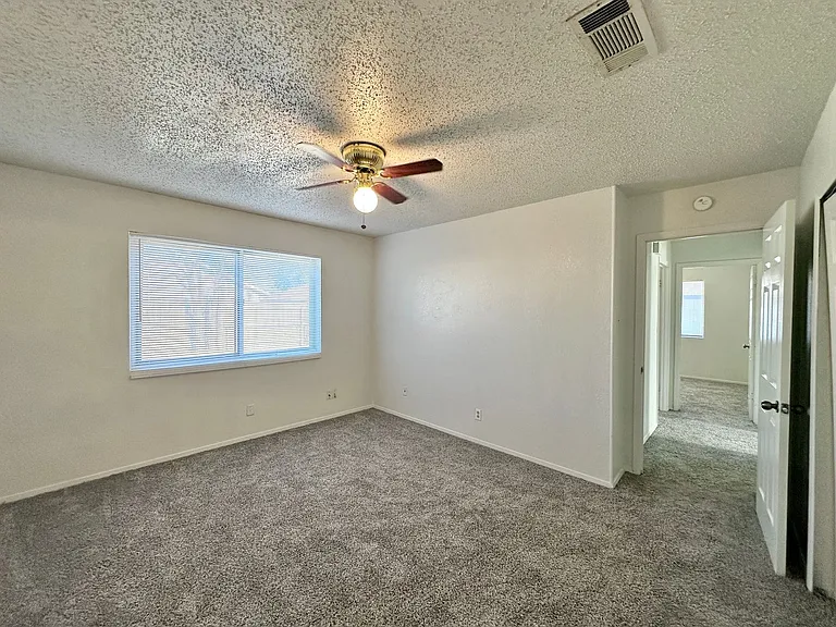 2105 Creekwood Dr — Photo 19