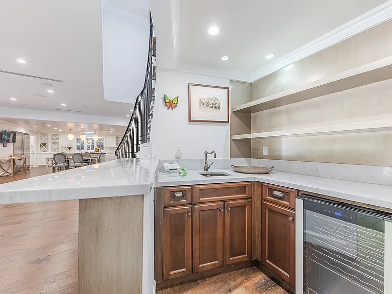 325 W Bellevue Dr — Photo 27
