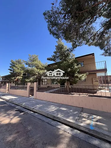 605 S Royal Crest Cir Photo 1