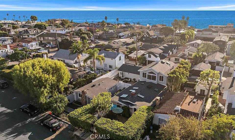 1055 Catalina