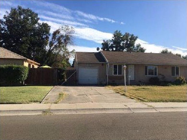 1st image of 2818 W Princeton Ave